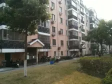 此房满5V1小区很少出来这种大户型。位置靠*近别墅