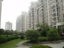 在加装电梯,带产权车库(价格另算),顶楼复式带露台