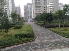 轻轨商圈房,挨着大渡口轻轨站和步行街