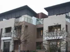 户型好,面宽7米层高3.2,南北西三面花园,地下双车库