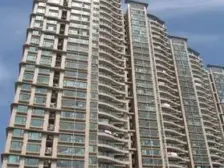 两个房间朝南 全明户型 两个卫生间朝外边 邻里和睦