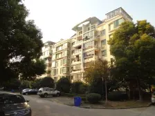 使用面积巨大 稀有错层复式南北双层露台7/15双轨