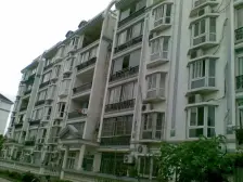 商品洋房小区带大院子环境优美楼层老少皆宜近地铁