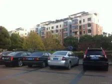 贝越流明新苑 5室2厅 南