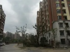 松江 绿地蔷薇九里 5室2厅