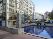 三梯三户的大平层、有车位,户型方正,龙湖物业服务好