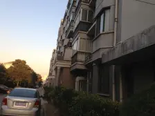 莘庄出门即上莘庄站精装三房拎包入住小区央座位置安静