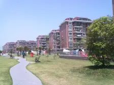 地铁500米顶楼复式,76.18+76.18平好房