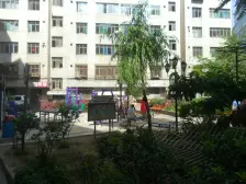 广场旧大路 弘苑小区 电梯房 框架 三室壹厅 南北通透