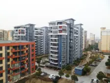 一楼带花园的水清大两房,报价就是打包价价格可谈