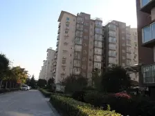 复式双层,得房率高,单价低,面积大。采光无遮挡