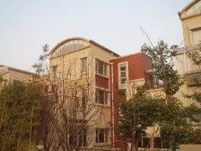 烫金地段 有天有地 诚意出售 环境优美