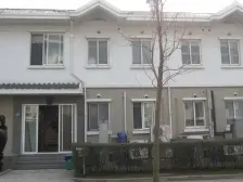 联排边套别墅 位置安静 诚意出售 看房方便价好谈