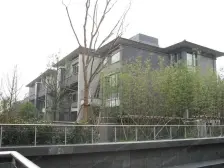 精装修带车库带花园