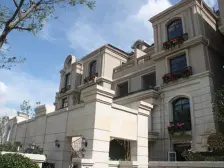 大面宽15米,独立入户,带电梯,带露台