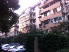 近地铁,中间楼层 新上房源