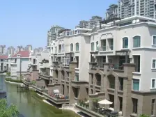 世茂湖滨花园3室2厅2卫南朝向1698.00万元/套出售