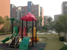 满庭春带地暖3房