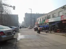 南边有南大街商圈,北边有五洲商圈,生活配套全面