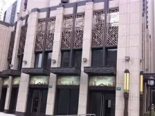 精装修300万,看整个小区绿化,满五年wei一