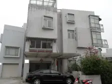 近莘庄,12号线地铁口,新装修使用面积大,诚意出售