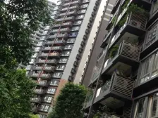 四公里70年产权 溯源阁小区 空中别墅带露台