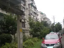 中间楼层,小区安静位置,精装拎包入住