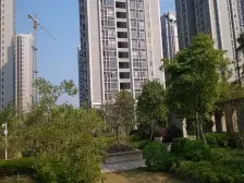 天虹商场楼上精装1房诚意出售 有小区花园