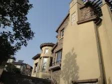 坡岭顿独栋临湖 南北朝向随时看房