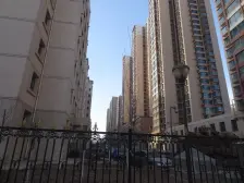 近地铁口3室1厅东南北向,厨卫全明,户型方正