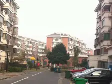 2号线+张江东+顶楼有阁楼,视野采光好,位置安静