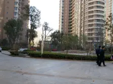 满五年唯一,业主换房诚心出售,少量贷款