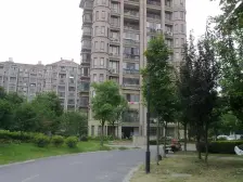 底复带花园,使用面积大,业主诚意出售