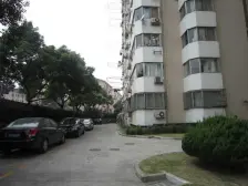 电梯房,南北通透,近商圈,简约风格,配套完善,价格好谈