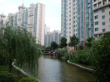 满五通风采光好,房型方正,小区内部的位置,房龄新