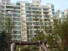 一梯一户,前后楼间距大,采光通透,邻里和睦