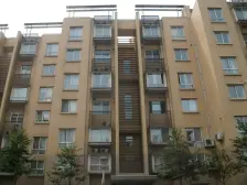 叠加别墅,主卧朝南,小区中心位置,居家装修,诚意出售