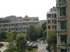 中楼层复式,带地暖精装修,采光视野佳。