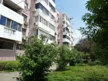 交大旁,小区安静宜居,中间楼层,中间位置,业主诚售