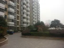 满五税少,春城北面,近大润发,精装修可拎包入住