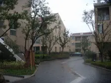 万科燕南园联排边套带大花园,带地下室户型,精装修可拎包入住!