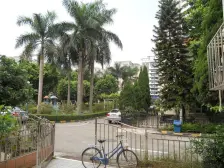 格局方正,一房一厅,采光好,楼层好。