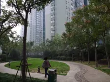 古典风格装修,满五W1,推窗见绿,正看苏州河蜿蜒悠长