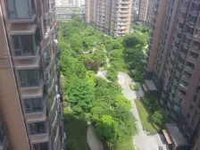 边户 小区中间位置 位置安静 有产权车位