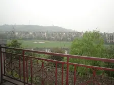 茶园新区 庆隆高尔夫惠风岸七房800万