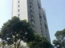 新上房源,满五年W一,中高层,诚意出售。