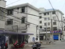 9号线地铁口 楼层好 近公园和商场 满五