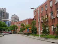 主卧朝南,环境优美,居家装修,诚意出售