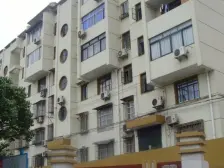 两梯三户+得房率高+低楼层+户型方正+6米宽厅