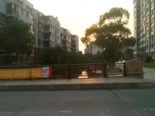 新青浦佳园 4室2厅 南